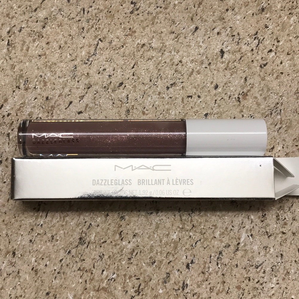 Mac Dressed to Dazzle, Dazzleglass